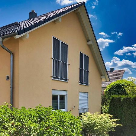 2 Zimmer Apartment, 70 Qm, Max 4 Pers, Private Terasse, 2 Parkplaetze, Internet 250 Mbit Gärtringen Εξωτερικό φωτογραφία