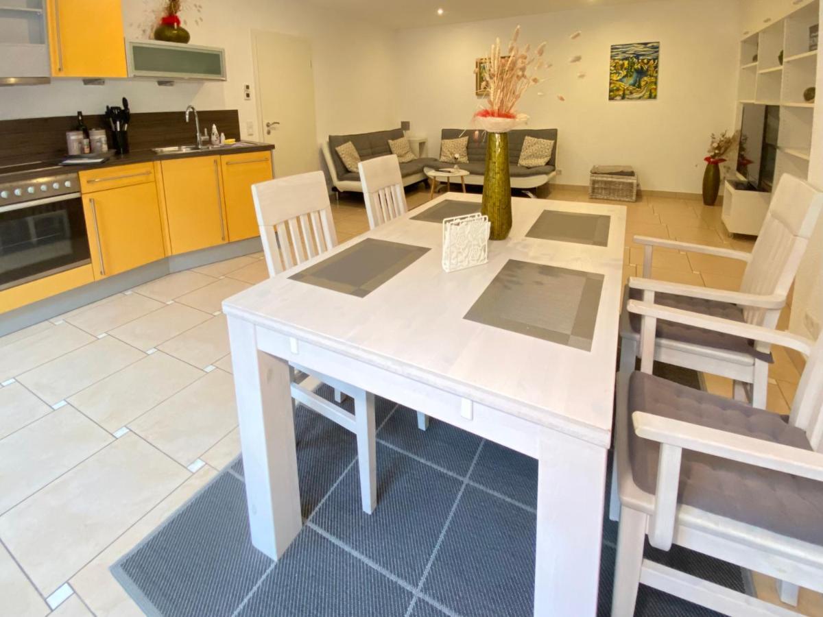 2 Zimmer Apartment, 70 Qm, Max 4 Pers, Private Terasse, 2 Parkplaetze, Internet 250 Mbit Gärtringen Εξωτερικό φωτογραφία